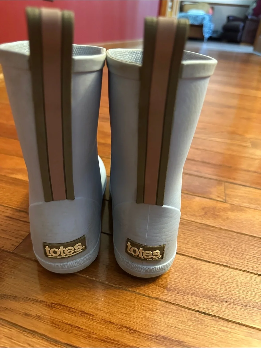 totes Kids Light Gray Rain Boots with Rear Pull Tabs